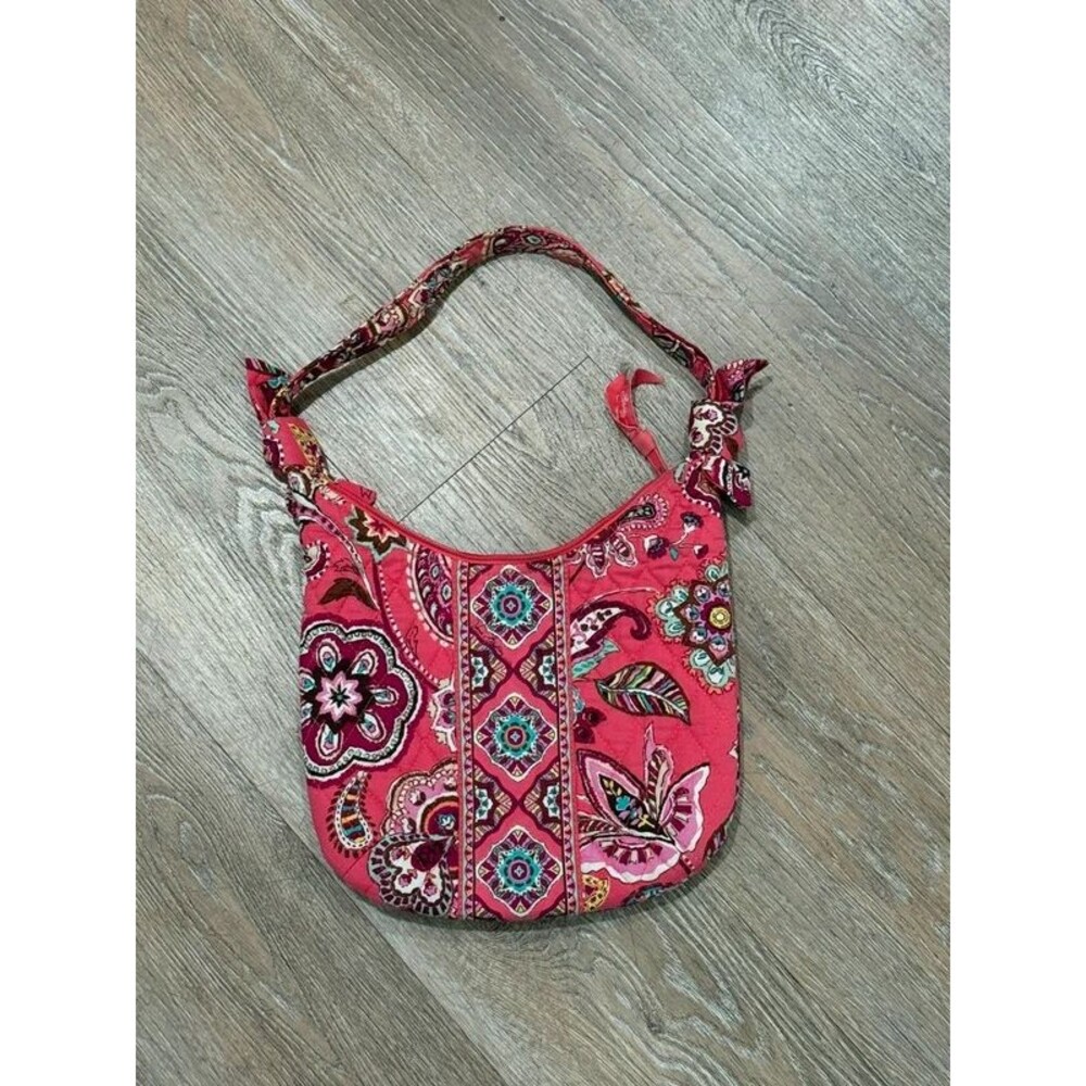 Vera Bradley Quilted Cotton Shoulder Bag Hobo Purse Pink Paisley Floral Pocket